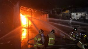 광주 LPG 충전소 폭발 추정 화재 (사진=광주 광산소방서 제공, 연합뉴스)