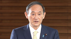 스가 총리, 전범 합사 야스쿠니 신사에 공물 봉납