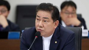김병기 "고위 군 법무관 로펌 취업 '무제한'…악용 우려 커"