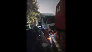 대구부산고속도로 대구방면 상동1터널 11중 추돌사고