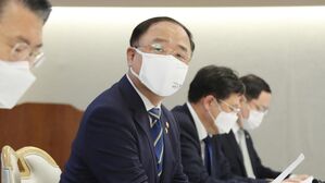 홍남기 부총리 겸 기획재정부 장관