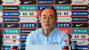 비대면 기자회견에 참석한 김학범 감독 (사진=대한축구협회 제공, 연합뉴스)