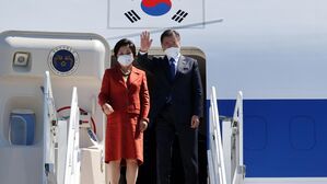 영국 출발하는 문재인 대통령 내외