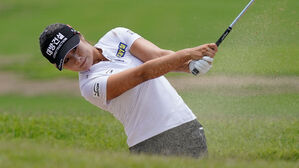 '핫식스' 이정은, 에비앙챔피언십 3R 5타차 선두 질주