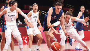 한국 여자농구, 세계 8위 세르비아에 4점 차 분패