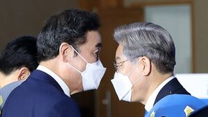 강원에서 만난 이낙연-이재명