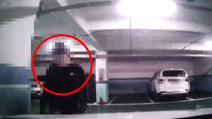 아파트 주차장에서 이웃 협박한 남성 블랙박스 영상 캡처