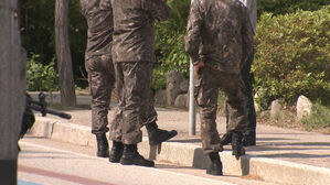 '군인 탈 쓴 악마' 성 착취 육군 장교, 입대 전 '일탈계' 활동
