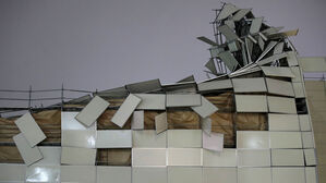 [포토] 매섭게 몰아친 가을 비바람…외벽 가림막 '와장창'