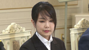 [HOT 브리핑] "김건희 허위경력 의혹"…윤석열 대답에 쏠린 관심