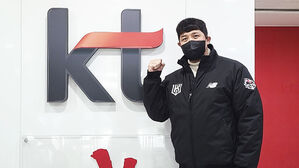 황재균, KT 잔류