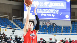 슛 쏘는 현대모비스 이우석 (사진=KBL제공, 연합뉴스)