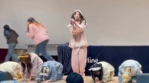 [월드리포트] "중국인은 무릎 안 꿇어"&hellip;큰절 안 한 아이돌 극찬