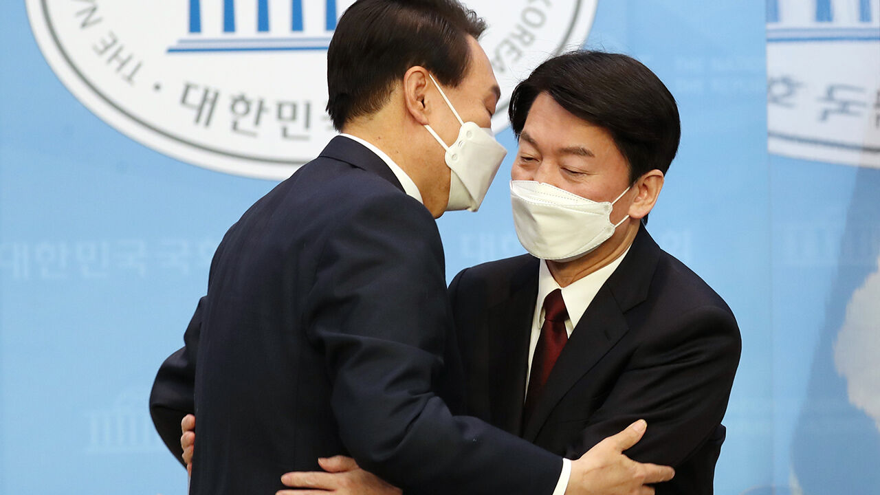 윤석열-안철수 단일화 선언 기자회견 (사진=연합뉴스)