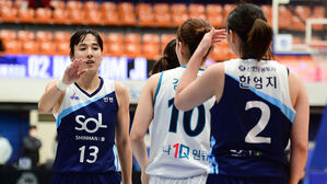 신한은행의 김단비(왼쪽) (사진=WKBL 제공, 연합뉴스)