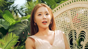 홍진영, 자숙 끝에 복귀…신곡 '비바 라 비다' 발매