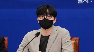 권지웅 "김진태 공천하고 5&middot;18 참석? 진정성 부족"