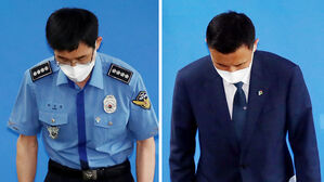 인사하는 박상춘 인천해경서장&middot;윤형진 국방부 과장