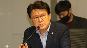 황운하 "경찰, 행안부가 감독할 때 가장 위험했다"
