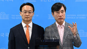 국민의힘 조해진 의원(왼쪽)과 하태경 의원 (사진=국회사진기자단, 연합뉴스)