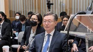 국감장서 재소환된 황준국 유엔대사 방위비 이면합의 논란