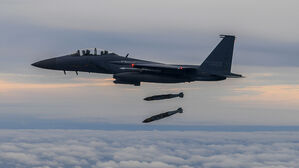F-15K 공대지 합동 직격탄(JDAM) 투하 훈련 장면 (사진=합참 제공, 연합뉴스)