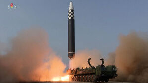 북한 'ICBM' 등 미사일 3발 발사