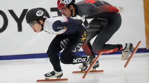 쇼트트랙 박지원, 4대륙 선수권 1,000ｍ 금메달&hellip;대회 2관왕 (사진=AP, 연합뉴스)