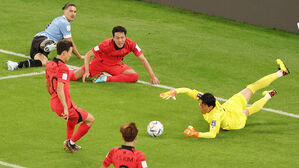 [영상] '든든한 수문장' 김승규, 우루과이 공격을 차단하는 선방! (대한민국 vs 우루과이)