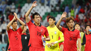 잘 싸웠다! 우루과이와 월드컵 첫 경기 0-0 무승부