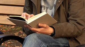 성인 10명 중 6명, 1년에 책 한 권도 안 읽는다…독서율 최저치 경신