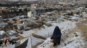 '경제난' 아프간에 영하 30도 강추위&hellip;"8일간 70명 사망"