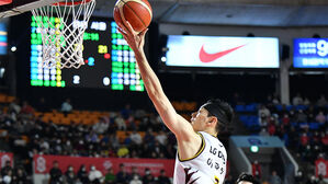 레이업하는 이관희 (사진=KBL 제공, 연합뉴스)