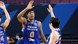 DB를 꺾은 삼성 선수들 (사진=KBL 제공, 연합뉴스)