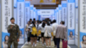 2월 취업자 2년 만에 최소 증가