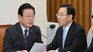 한일정상회담 결과 놓고 충돌한 여야...‘태극기’ 피켓 등장에 국방위도 파행
