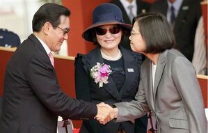 [월드리포트] 중국 찾은 전 총통, 미국 가는 현 총통