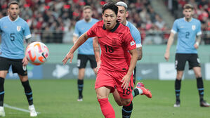 클린스만호, 우루과이에 패배&hellip;첫승은 다음 기회에