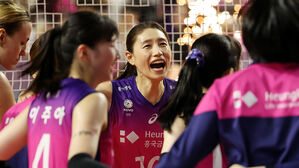 챔프전서 펄펄 난 김연경 "1차전 중요해 이기려고 했다"