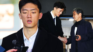 [영상] "늦게 와서 죄송" 광주서 고개 숙인 전두환 손자...전태일 열사 동생 "긴 시간 기다렸다"