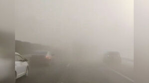 [월드리포트] "다들 눈 충혈에 구토"…중 고속도로 덮친 정체불명 가스