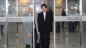 경찰 "'4종 마약 투약' 유아인 추가 조사 시행 예정"