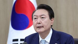 국무회의에서 발언하는 윤석열 대통령