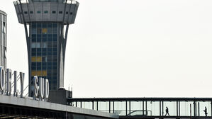 파리 오를리 공항