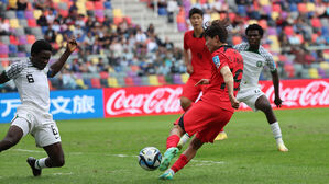 U-20 월드컵 나이지리아전, 전반 46분 수비수에 가로막힌 배서준 슈팅 (사진=연합뉴스)