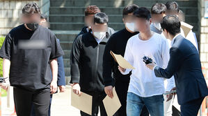 지난 13일 폭력조직 수노아파 조직원 영장 심사
