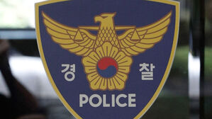 신호 무시한 트럭에 치인 부부…임신한 아내 끝내 숨져