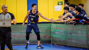 포효하는 에디 다니엘 (사진=FIBA 홈페이지 캡처, 연합뉴스)
