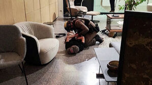 방콕 쇼핑몰 14살 소년이 총기 난사