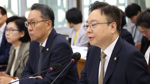 보건복지위원회 국정감사에 출석한 조규홍 보건복지부 장관